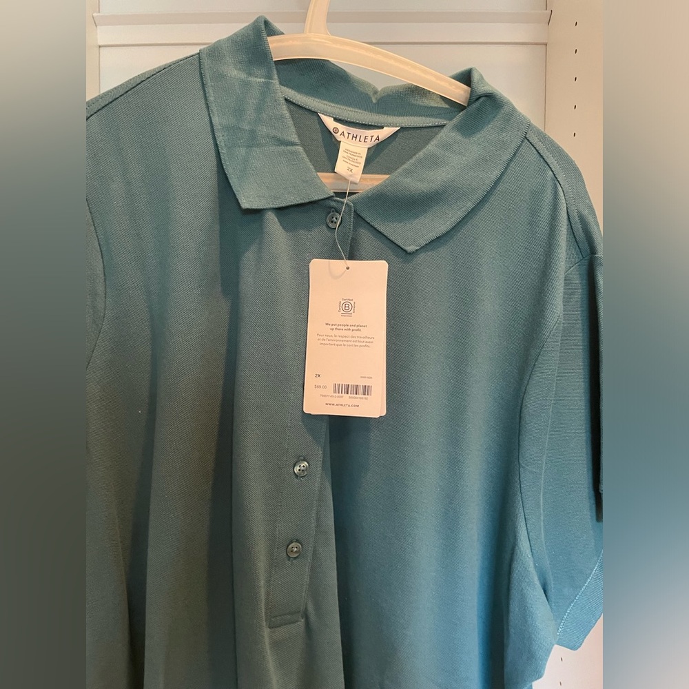 Athleta woman’s 2x golf shirt, NWT, teal